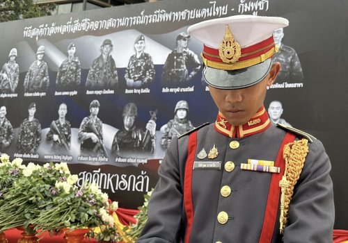 泰國陸軍舉行紀念儀式 向泰柬邊境殉職官兵致敬