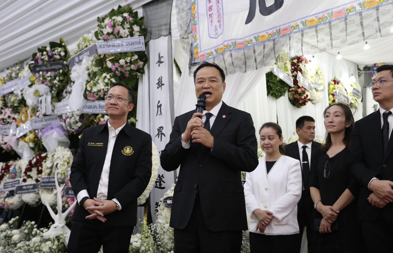阿努廷弔唁故友　場中暗示拉攏議員入黨