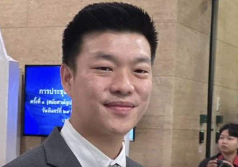 反對黨出擊　二十議員輪番質詢