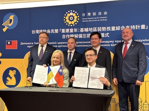 外長林佳龍訪波蘭　見證台灣與基輔市簽合作備忘錄