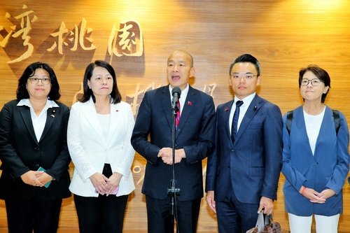 結束訪日行程返台　韓國瑜盼花蓮鄉親重新站起