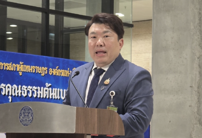 內閣通過　席里蓬出任政府發言人