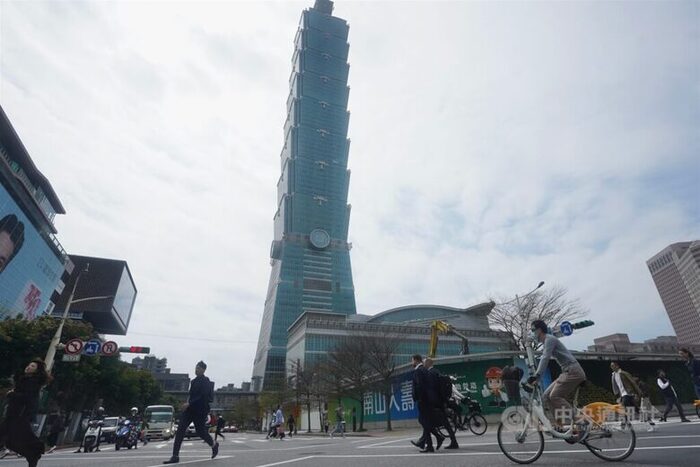 IMF最新世界經濟展望報告　台灣2025成長率上調至3.7%