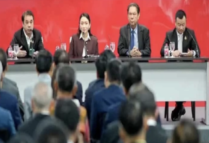 佩通坦辭黨魁　為泰黨重整啟動