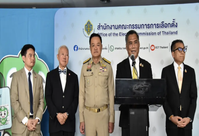 擬同日舉行公投與大選　節省預算九十億銖