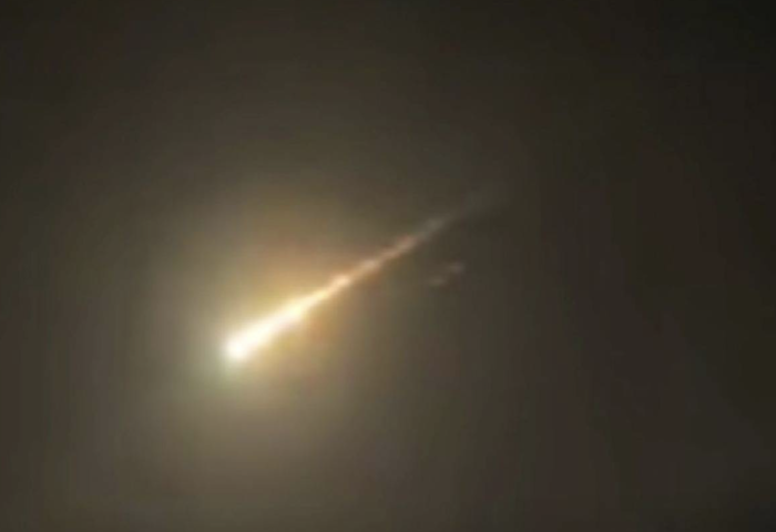 泰國夜空現火球　疑為爆炸型流星