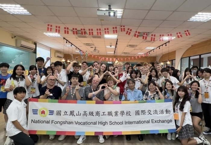 教部推中小學國際交流　學生體驗印度上課