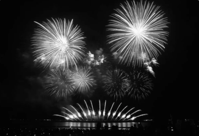 芭達雅煙火節續辦　改以哀悼王太后為主題