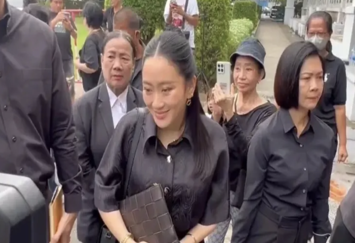 佩通坦探視塔克辛　感念皇恩未竟