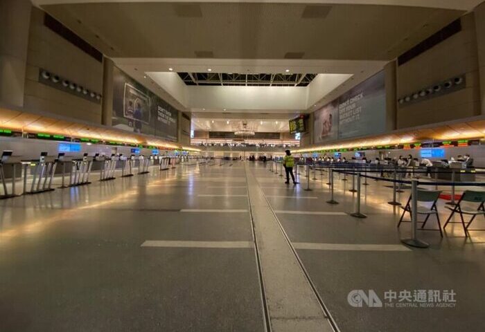 聯邦關門美航管人手短缺　洛杉磯等多地航班誤點