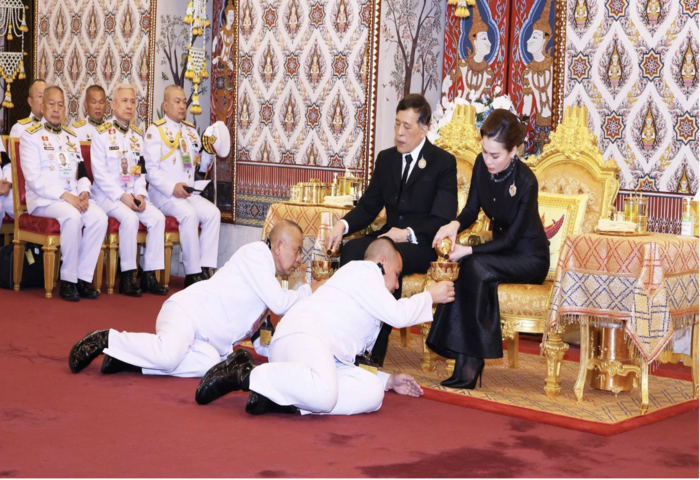 曼谷王宮誦經儀式　皇室成員齊聚