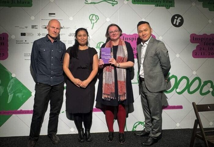 捷克出版「十字路口的島嶼」 台灣文學國際發聲