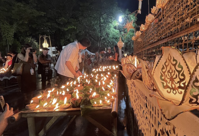 清邁萬盞燈海迎「依萍節」　四角城光耀夜空