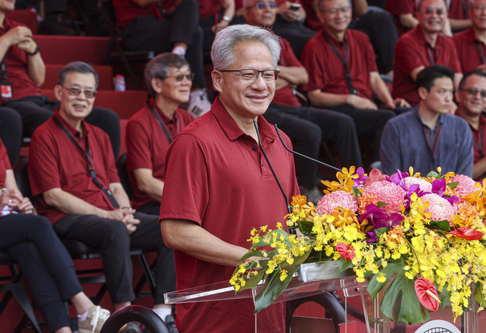 魏哲家稱5兆男　黃仁勳致謝台積電：你們幫我蓋輝達