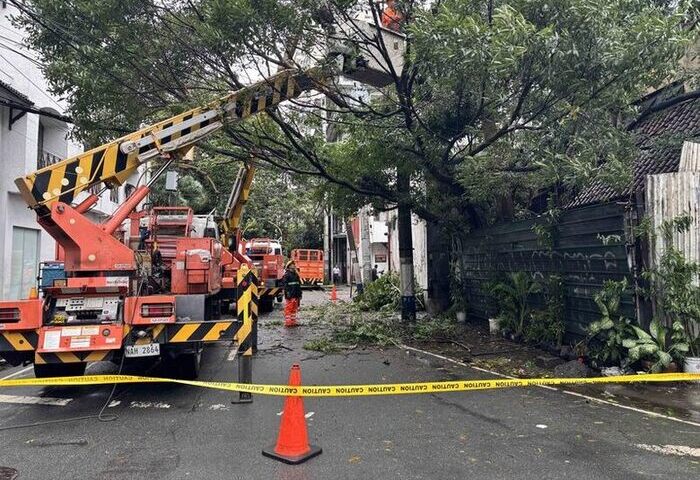 颱風鳳凰撲向台灣   菲律賓呂宋島滿目瘡痍