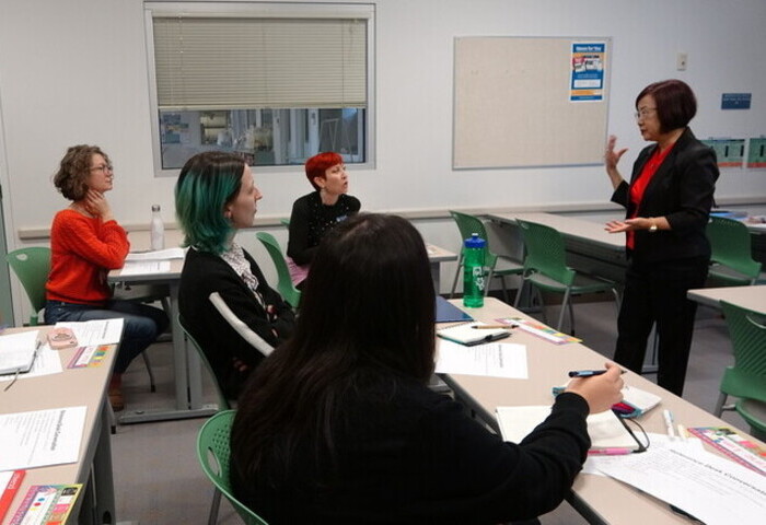 台灣華語教學打入美國市政府　圖書館員用手勢學聲調