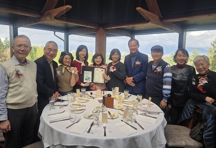 世界新古詩總會加拿大分會成立  9旬長者也愛寫詩