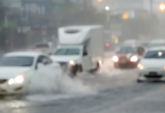 南部連雨来袭　多縣示警水患