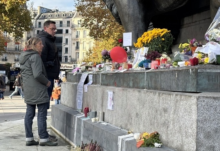 巴黎紀念恐攻10週年　珍惜自由「雖經風浪終不覆」