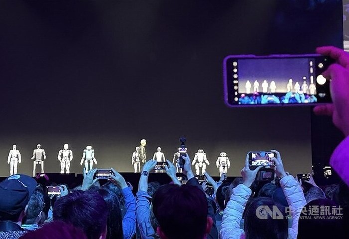 鴻海科技日21日登場　聚焦AI工廠電動車機器人多元主題