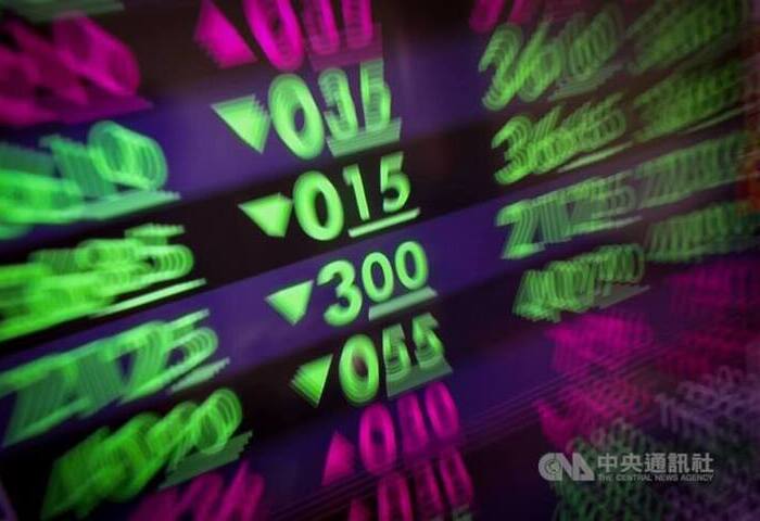 靜待輝達財報　台積電失守1400元台股震盪下跌176點