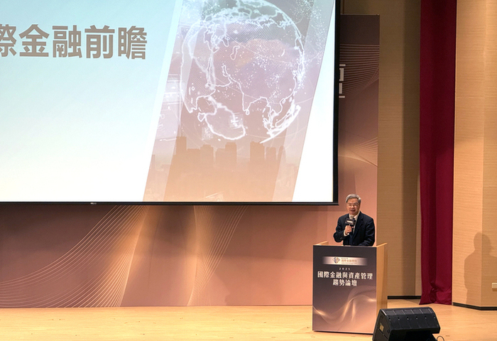 經長駁「台灣病」　龔明鑫：經濟表現很好應是模範生