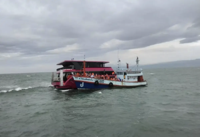 渡輪外海進水　97 人獲救無傷亡