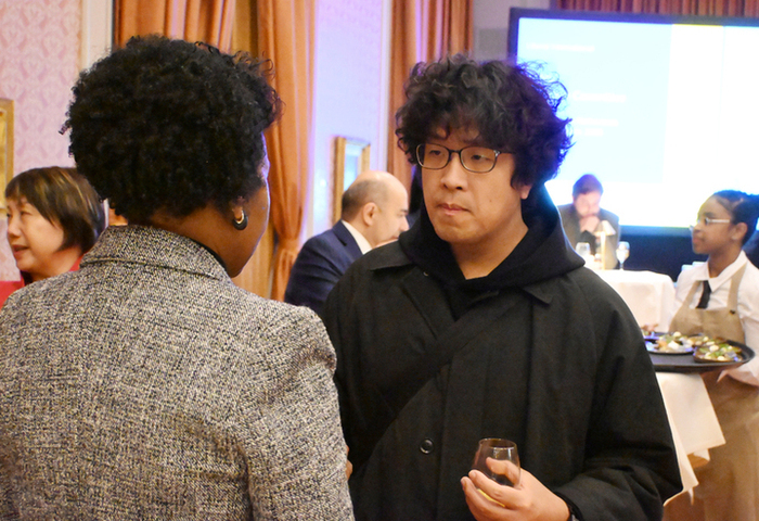 赴海牙參加國際會議　沈伯洋：中國法律戰對台灣沒用