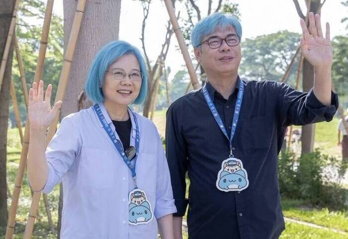 秀「藍髮照」應援周子瑜　蔡英文：台灣女兒讓人感動