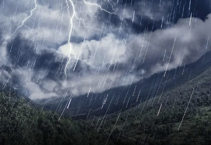 南部豪雨持續　氣象局示警急洪與強風浪