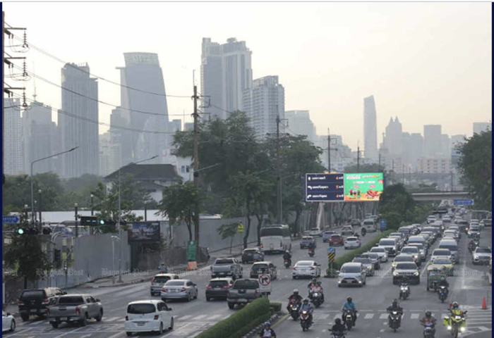 曼谷霧霾蔓延　PM2.5升高擴及16府