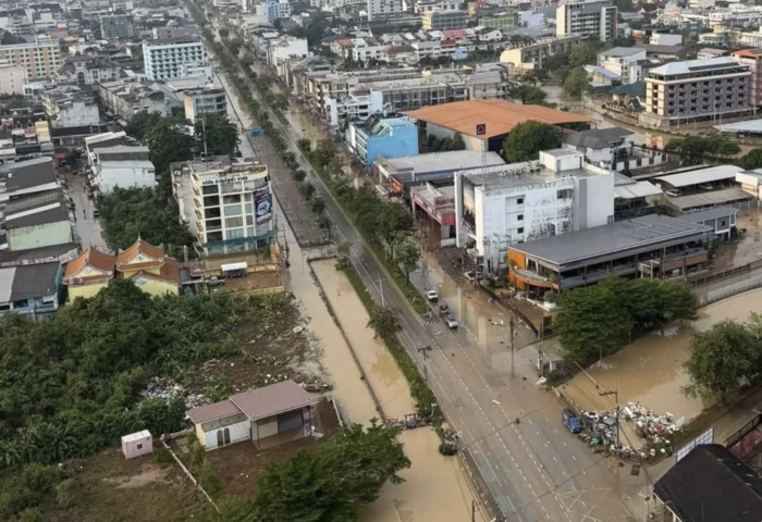 三府水勢漸退　合艾民眾終能外出尋食