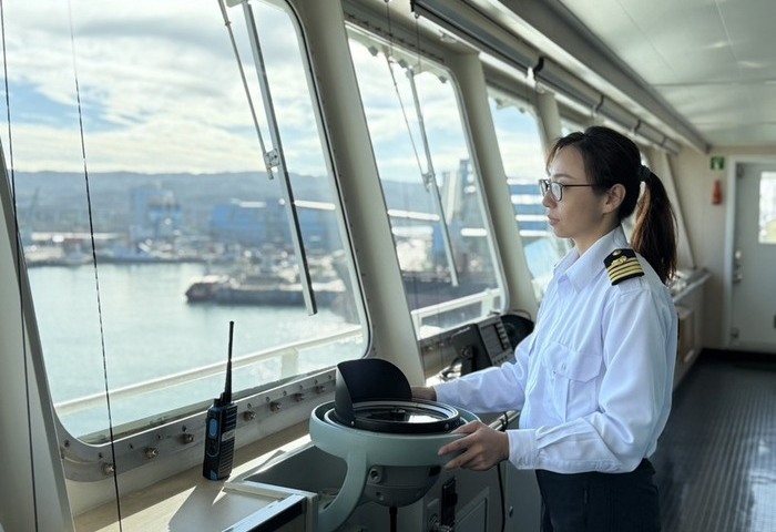 被颱風追著跑的日常　中油船隊首位女船長揭工作秘辛