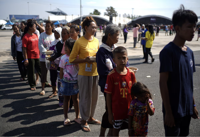 柬泰交火延燒　邊區民眾急撤湧入避難中心