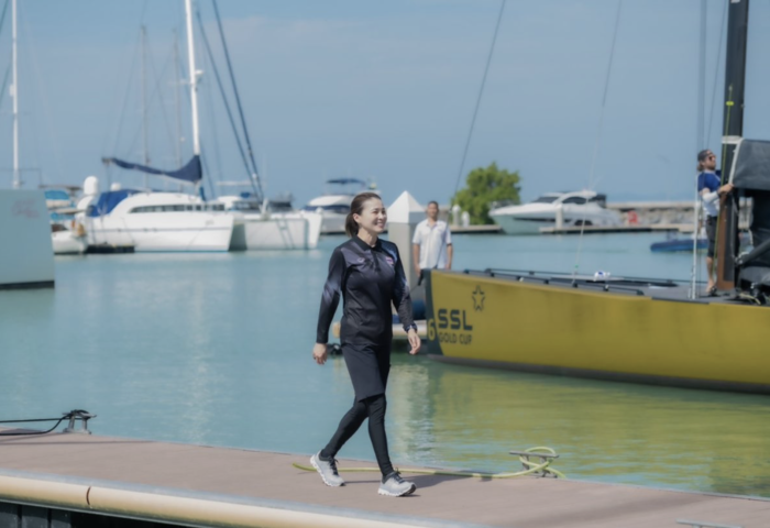 王后親自操練帆船　備戰第33屆東南亞運動會