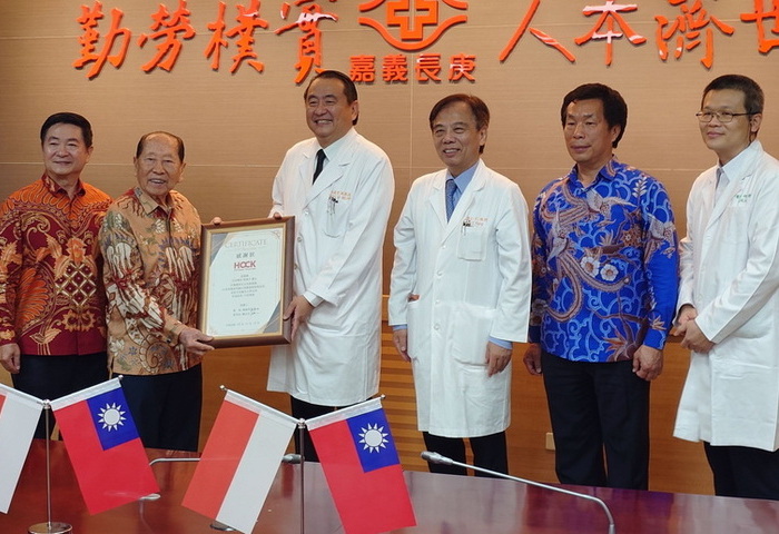 新加坡9旬企業家在台抗癌成功　大讚台灣醫療水準