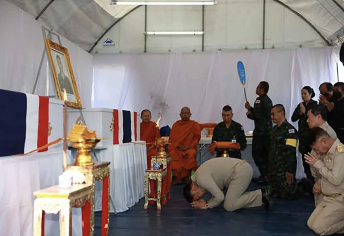 泰柬邊境衝突殉職　兩名泰軍將士靈柩返鄉