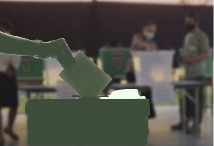 提前投票登記開跑　首日近十萬人申請