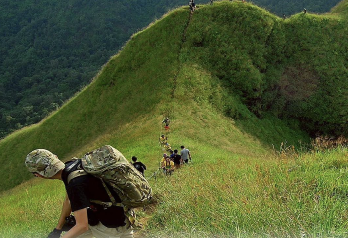 登山健行成國旅新顯學　山區住宿搜尋量飆升