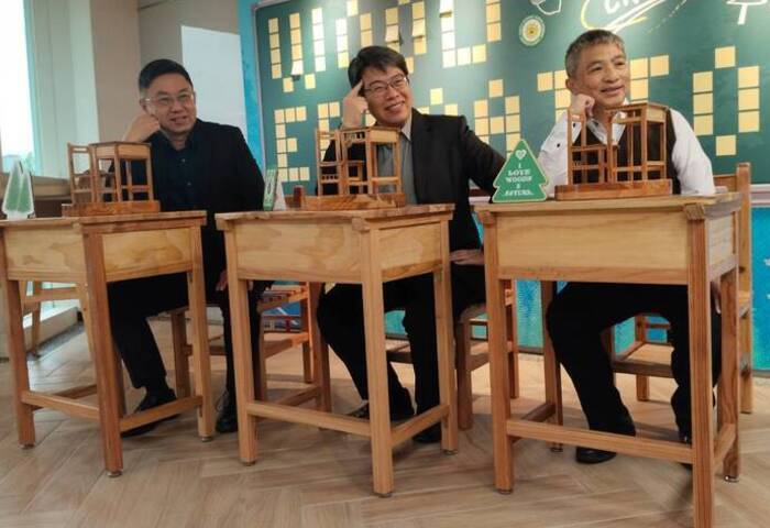 國產木材製課桌椅落實碳循環　建中採購1110套
