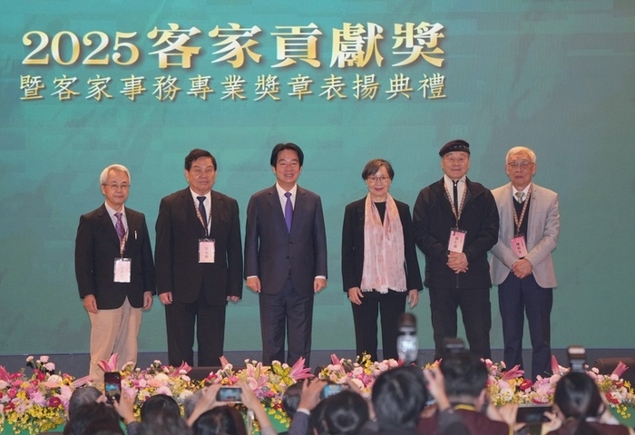 賴總統出席客家貢獻獎典禮　籲國會盡速審查總預算