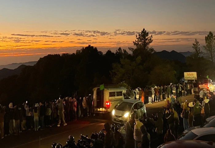 茵他儂山入園破萬　清晨低溫5度結霜