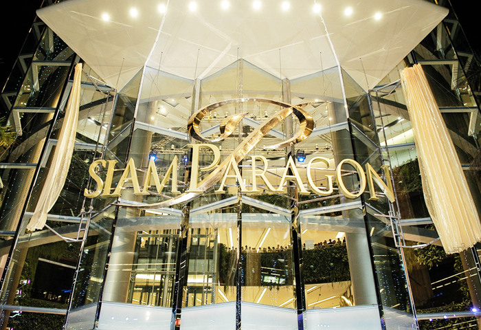  曼谷跨年夜湧人潮　暹羅百麗宮成焦點