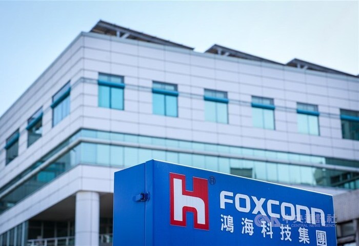 鴻海去年營收首破8兆元創新高　今年首季不看淡