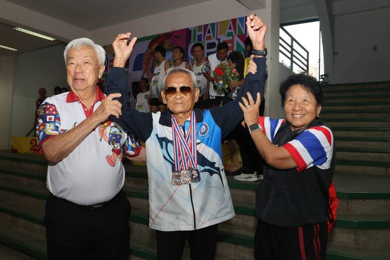 105 歲人瑞田徑場寫傳奇　斯旺勇奪 3 金