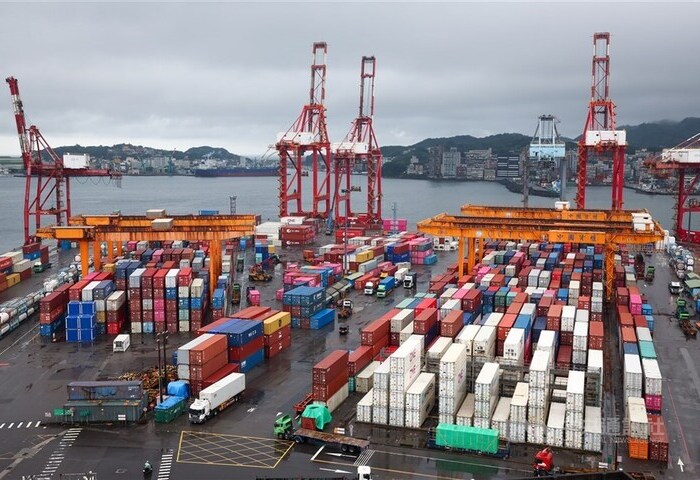 經濟成長創高行業貢獻排排站　製造業服務業兩樣情