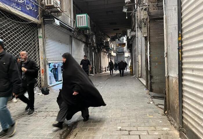 人權團體稱伊朗示威已釀65死　傳美軍機急飛中東