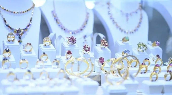 珠寶外銷連11月夯　印度最愛買泰白金