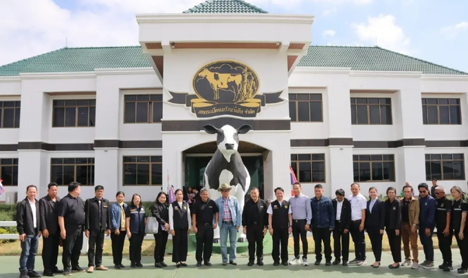 大型乳業協助小農紓解生乳過剩　農業部研議重整乳業組織