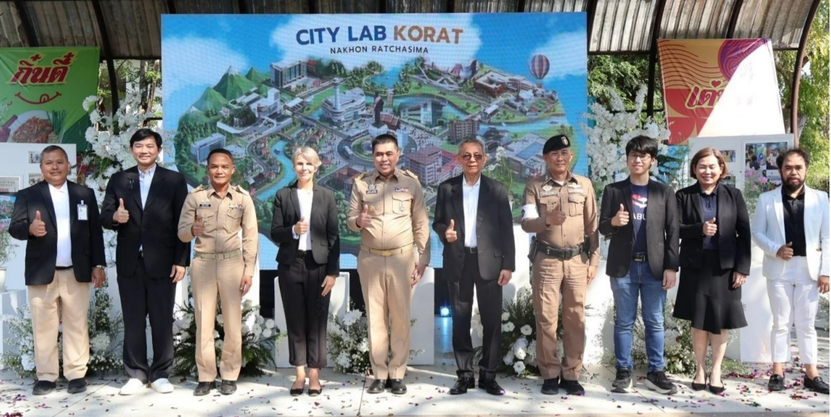 邊做邊學升級交通　呵叻潔能校車上路